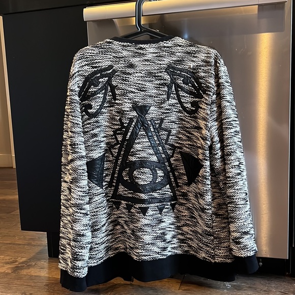 LF Millau womens black and white cardigan with graphics design. - Picture 6 of 6